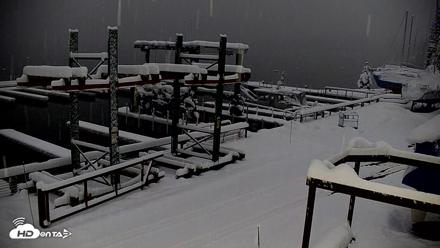 Obexer's Marina Lake Tahoe Live Webcam - Apr 12, 2026, 7:38pm PDT