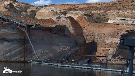 Lake Powell Antelope Point Marina Live Webcam - Sep 16, 2026, 9:33am MST