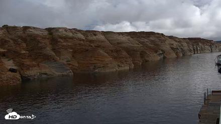 Lake Powell Antelope Point Marina Live Webcam - Oct 21, 2026, 11:32am MST