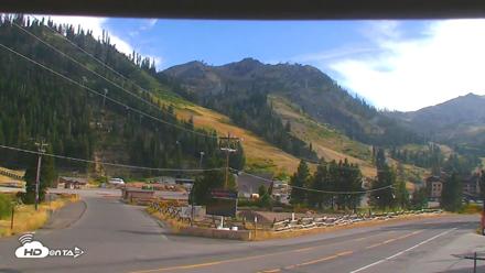 Palisades Tahoe KT-22 Live Webcam - Aug 17, 2026, 5:45pm PDT