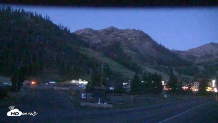 Palisades Tahoe KT-22 Live Webcam - Jul 22, 2026, 5:15am PDT