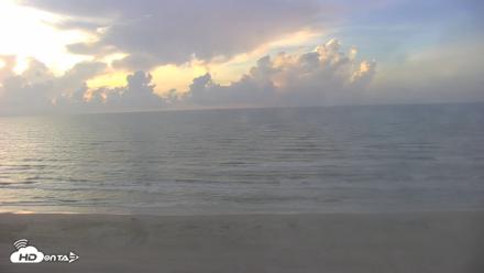 Gulf Shores - Port Aransas Live Beach Cam - Sep 8, 2026, 7:27am CDT