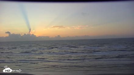Gulf Shores - Port Aransas Live Beach Cam - Oct 14, 2026, 7:36am CDT