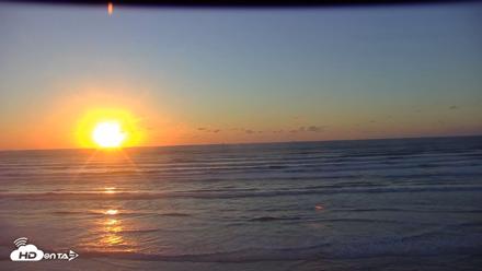 Gulf Shores - Port Aransas Live Beach Cam - Oct 10, 2026, 7:35am CDT
