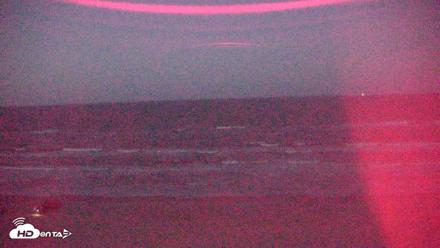 Gulf Shores - Port Aransas Live Beach Cam - Aug 16, 2026, 8:41pm CDT