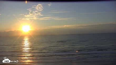 Gulf Shores - Port Aransas Live Beach Cam - Oct 7, 2026, 7:43am CDT
