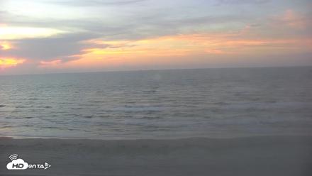 Gulf Shores - Port Aransas Live Beach Cam - Sep 4, 2026, 7:08am CDT