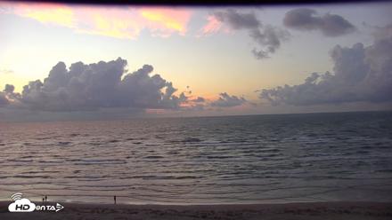 Gulf Shores - Port Aransas Live Beach Cam - Sep 29, 2026, 7:12am CDT