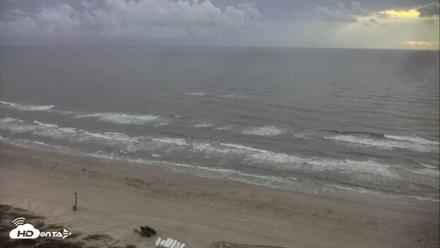 Port Aransas Beach - Sea Gull Condos Live Webcam - Sep 10, 2026, 6:57am CDT