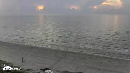 Port Aransas Beach - Sea Gull Condos Live Webcam - Aug 29, 2026, 7:22am CDT