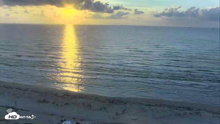 Port Aransas Beach - Sea Gull Condos Live Webcam - Sep 27, 2026, 7:42am CDT