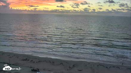 Port Aransas Beach - Sea Gull Condos Live Webcam - Sep 21, 2026, 7:07am CDT