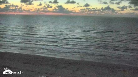Port Aransas Beach - Sea Gull Condos Live Webcam - Sep 26, 2026, 6:46am CDT