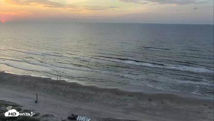 Port Aransas Beach - Sea Gull Condos Live Webcam - Aug 3, 2026, 6:55am CDT