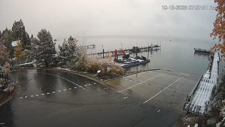 North Lake Tahoe Boat Ramp Live Webcam - Oct 15, 2025, 7:28am PDT