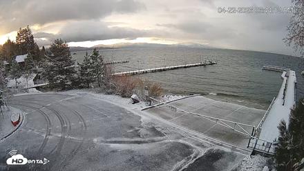 North Lake Tahoe Boat Ramp Live Webcam - Apr 22, 2026, 6:44am PDT