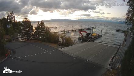 North Lake Tahoe Boat Ramp Live Webcam - Sep 5, 2026, 6:18am PDT