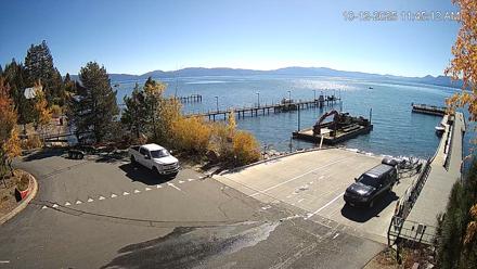 North Lake Tahoe Boat Ramp Live Webcam - Oct 12, 2025, 11:45am PDT