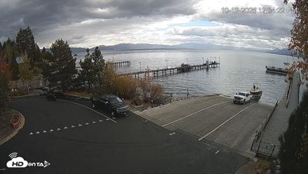 North Lake Tahoe Boat Ramp Live Webcam - Oct 12, 2026, 12:35pm PDT