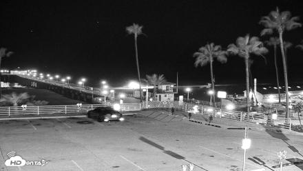 Manhattan Beach Pier North Live Cam - Oct 6, 2026, 6:00am PDT