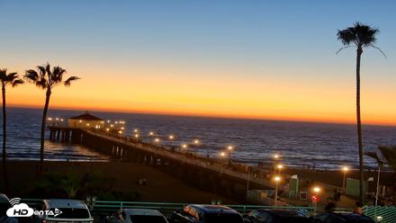 Manhattan Beach Pier North Live Cam - Oct 7, 2026, 7:04pm PDT