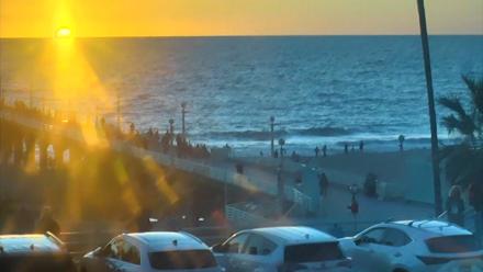 Manhattan Beach Pier North Live Cam - Oct 15, 2025, 6:18pm PDT
