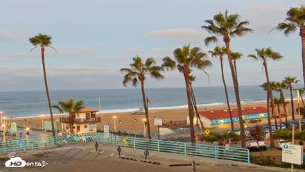 Manhattan Beach Pier North Live Cam - Oct 9, 2026, 6:39am PDT