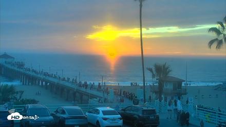 Manhattan Beach Pier North Live Cam - Sep 26, 2026, 6:43pm PDT