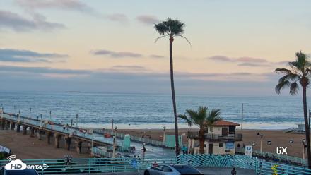 Manhattan Beach Pier North Live Cam - Oct 9, 2026, 7:02am PDT