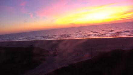Sandcastle Condos Port Aransas Live Beach Cam - Dec 10, 2025, 6:53am CST