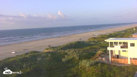 Sandcastle Condos Port Aransas Live Beach Cam - Aug 11, 2026, 7:28am CDT