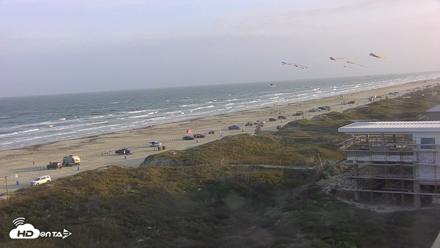 Sandcastle Condos Port Aransas Live Beach Cam - Apr 11, 2026, 7:06pm CDT