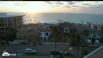 Inn By the Sea La Jolla Live Webcam - Apr 16, 2026, 7:12pm PDT