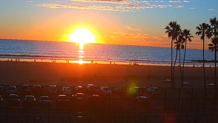 Venice Beach Wide View Live Webcam - Jan 18, 2026, 5:05pm PST