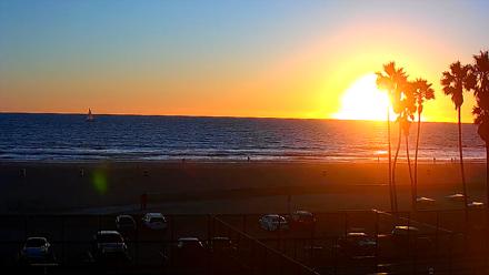 Venice Beach Wide View Live Webcam - Oct 15, 2025, 6:11pm PDT