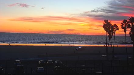 Venice Beach Wide View Live Webcam - Nov 5, 2025, 5:10pm PST