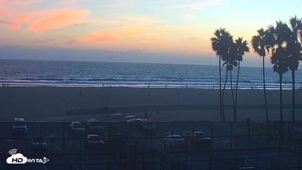 Venice Beach Wide View Live Webcam - Sep 25, 2026, 6:59pm PDT