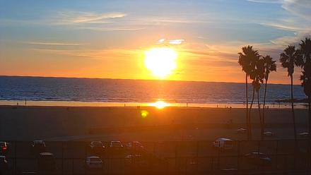 Venice Beach Wide View Live Webcam - Nov 5, 2025, 4:47pm PST