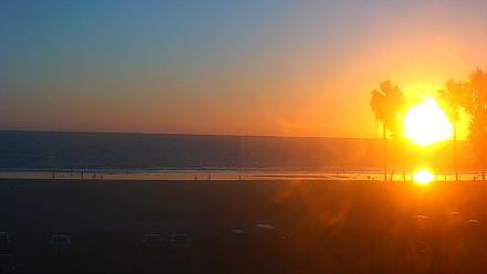 Venice Beach Wide View Live Webcam - Oct 8, 2025, 6:21pm PDT
