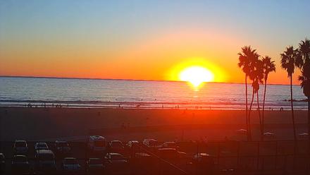 Venice Beach Wide View Live Webcam - Oct 29, 2025, 6:02pm PDT