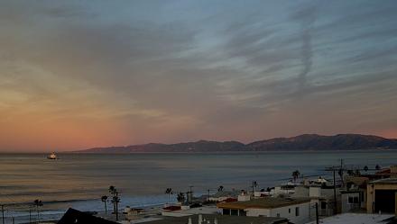 Santa Monica Bay Live Webcam - Jan 17, 2026, 7:04am PST