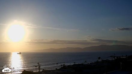 Santa Monica Bay Live Webcam - May 5, 2026, 7:10pm PDT