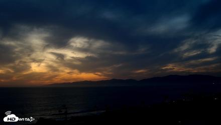 Santa Monica Bay Live Webcam - Apr 18, 2026, 7:51pm PDT