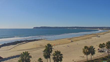 Hotel Del Coronado 4K Roaming Live Cam - Dec 4, 2025, 1:51pm PST