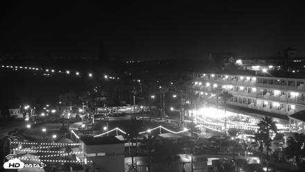 Hotel Del Coronado 4K Roaming Live Cam - Jul 26, 2026, 2:05am PDT