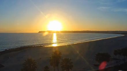 Hotel Del Coronado 4K Roaming Live Cam - Mar 10, 2026, 6:37pm PDT