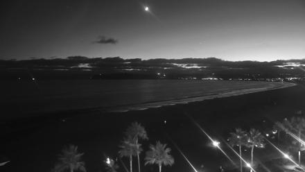 Hotel Del Coronado 4K Roaming Live Cam - Jul 27, 2025, 8:37pm PDT