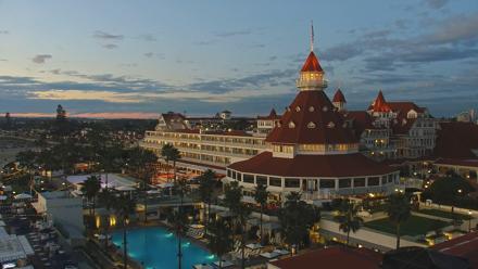 Hotel Del Coronado 4K Roaming Live Cam - Jan 6, 2026, 5:10pm PST