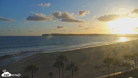 Hotel Del Coronado 4K Roaming Live Cam - May 27, 2026, 7:22pm PDT