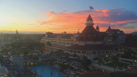 Hotel Del Coronado 4K Roaming Live Cam - Jul 26, 2025, 8:01pm PDT